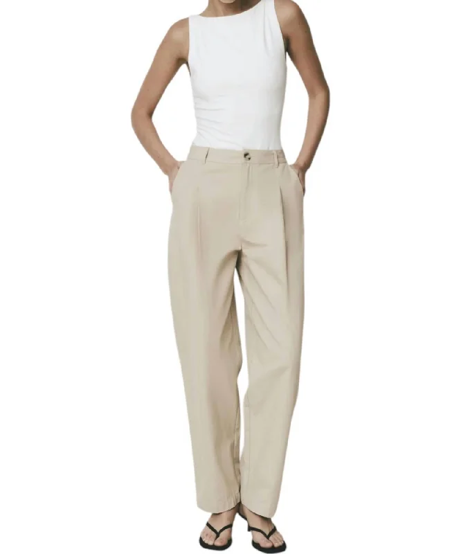 Maison Pants In Khaki