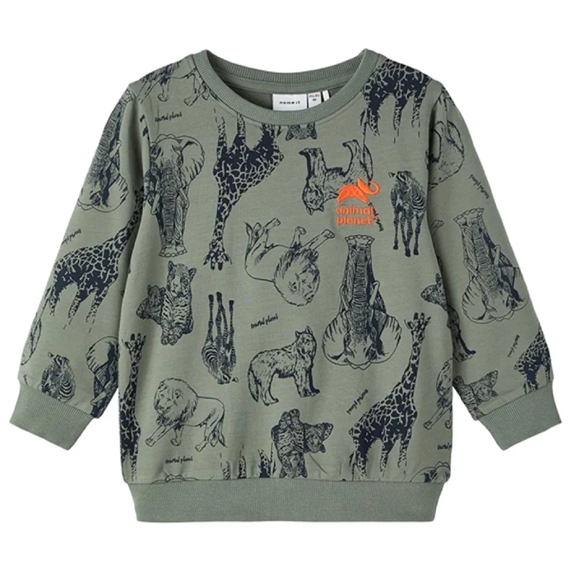 Free And Casual Name it Laurel Wreath Jec Animal Planet Sweatshirt
