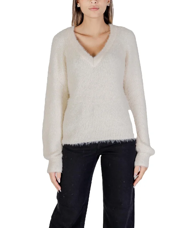 Vero Moda  Fluffy Knitted Jumper - Cream